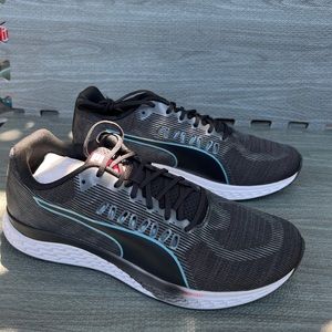 Women’s shoes size 11